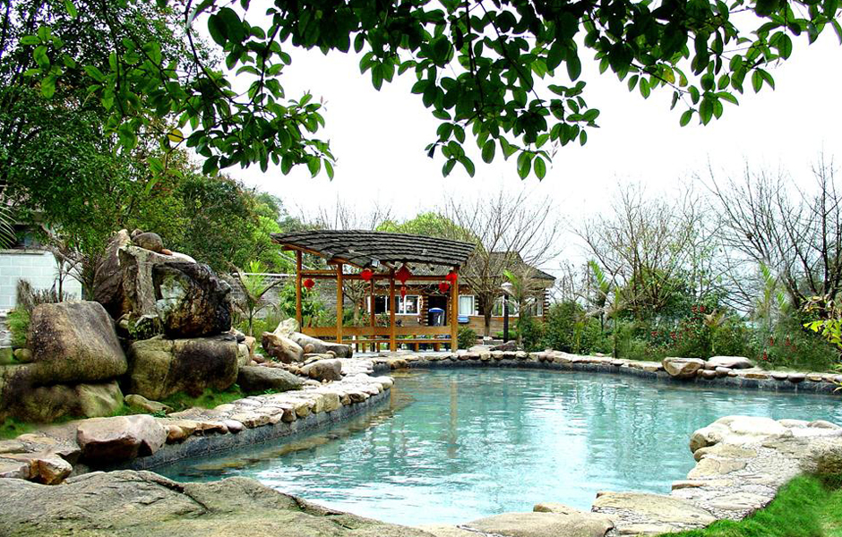 除了绍兴东湖风景区,贺州温泉,水很干净的知名旅游休闲场所原来还有