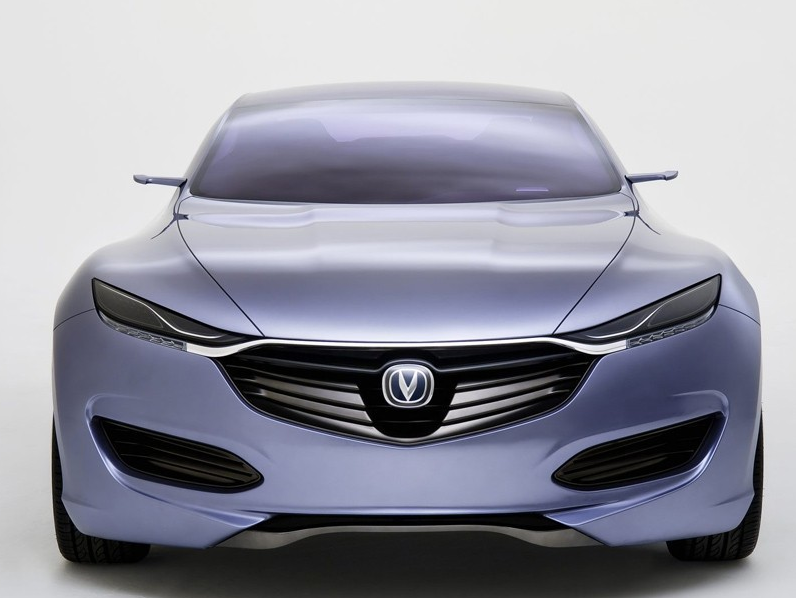 内饰宽敞的长安sense