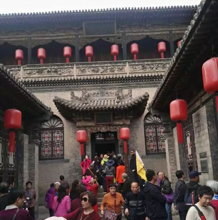 姚诚如诗词选,雕梁画栋烁祥光,玉宇琼楼出汉唐