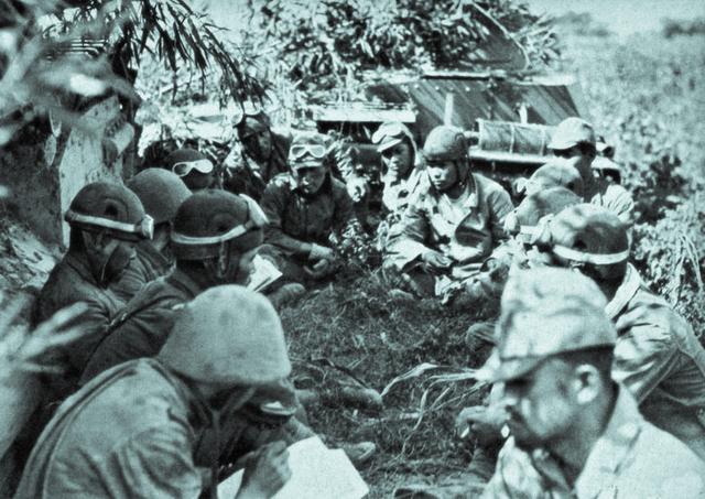 淞沪会战大事记里记载:十月二十五日 敌第十一,十三和第九师团主力向