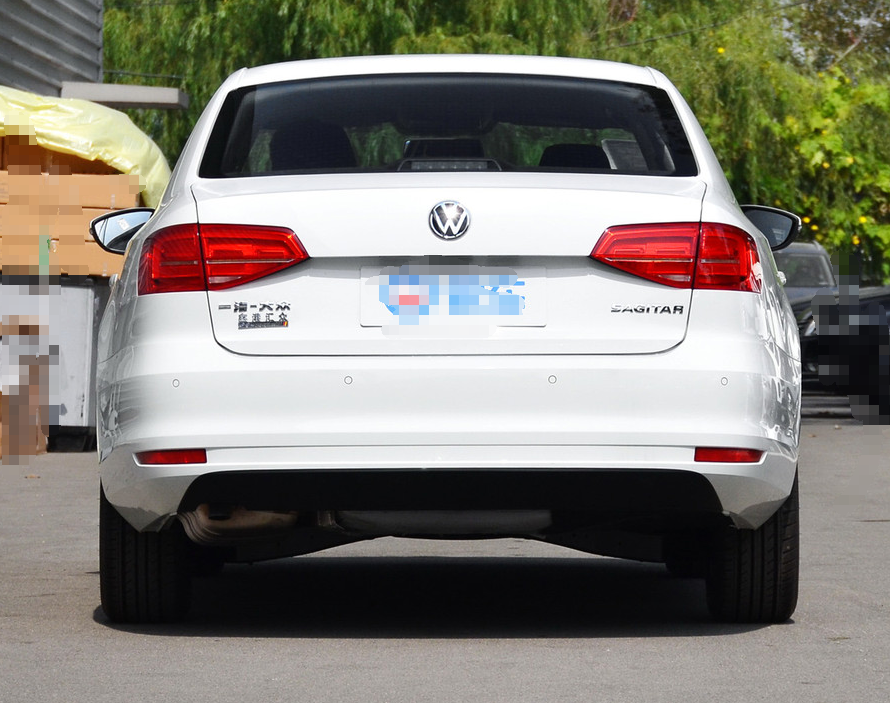 给大家饱览一款大众速腾,希望大家能够喜欢