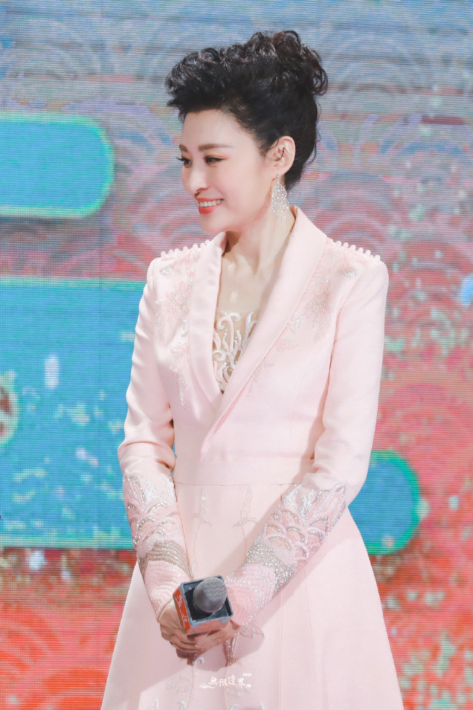 原图cr@慢慢来总会找到方向 姐妹! >>关注#周涛