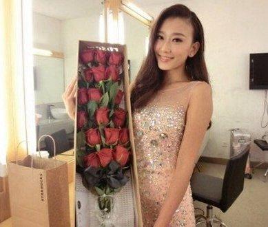非诚勿扰男女嘉宾牵手成功,只是男嘉宾一年后婚礼,新娘竟然是她