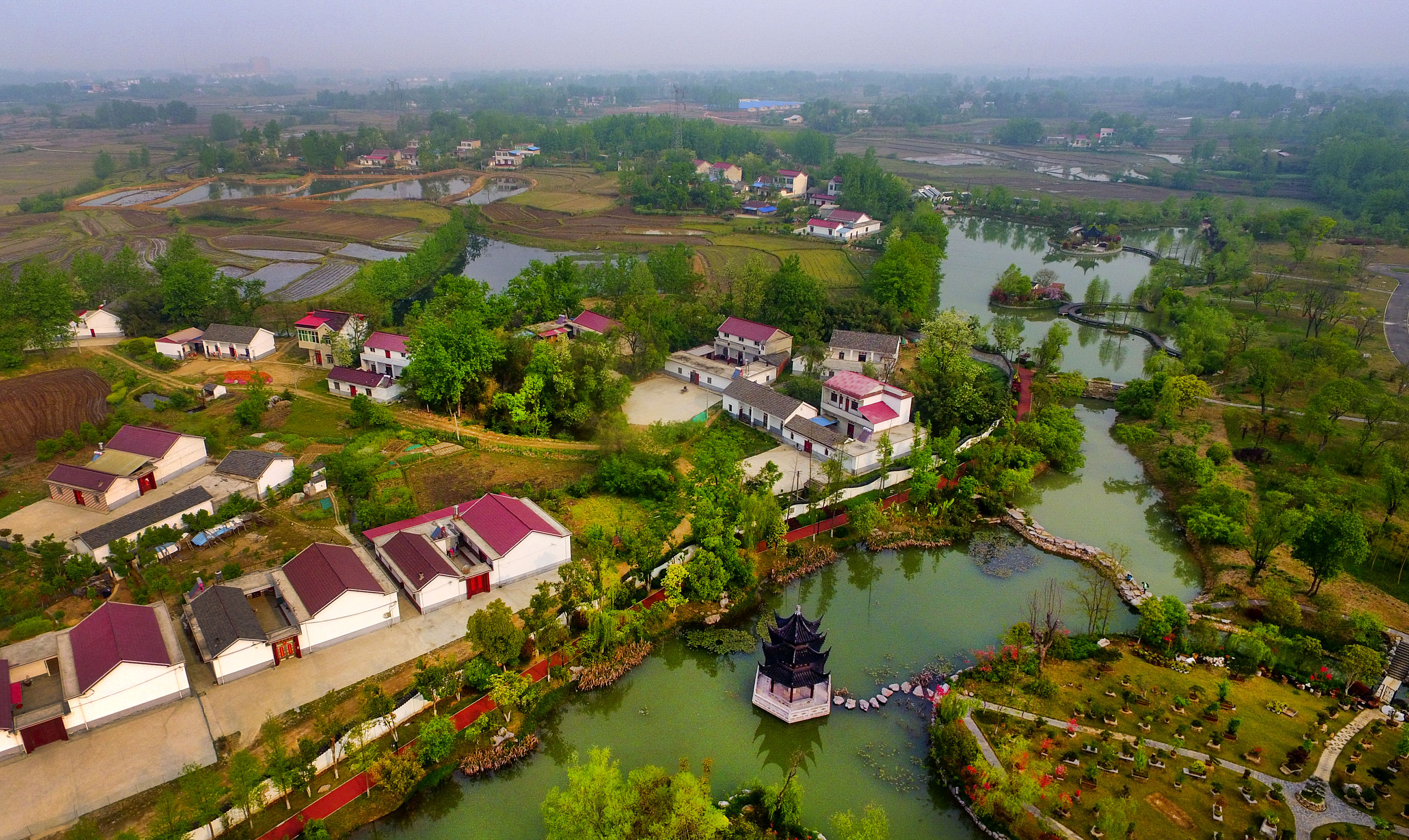 荒滩蝶变 新镇成景(2)