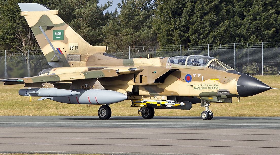 远去的倩影,幻影4000战斗机图赏