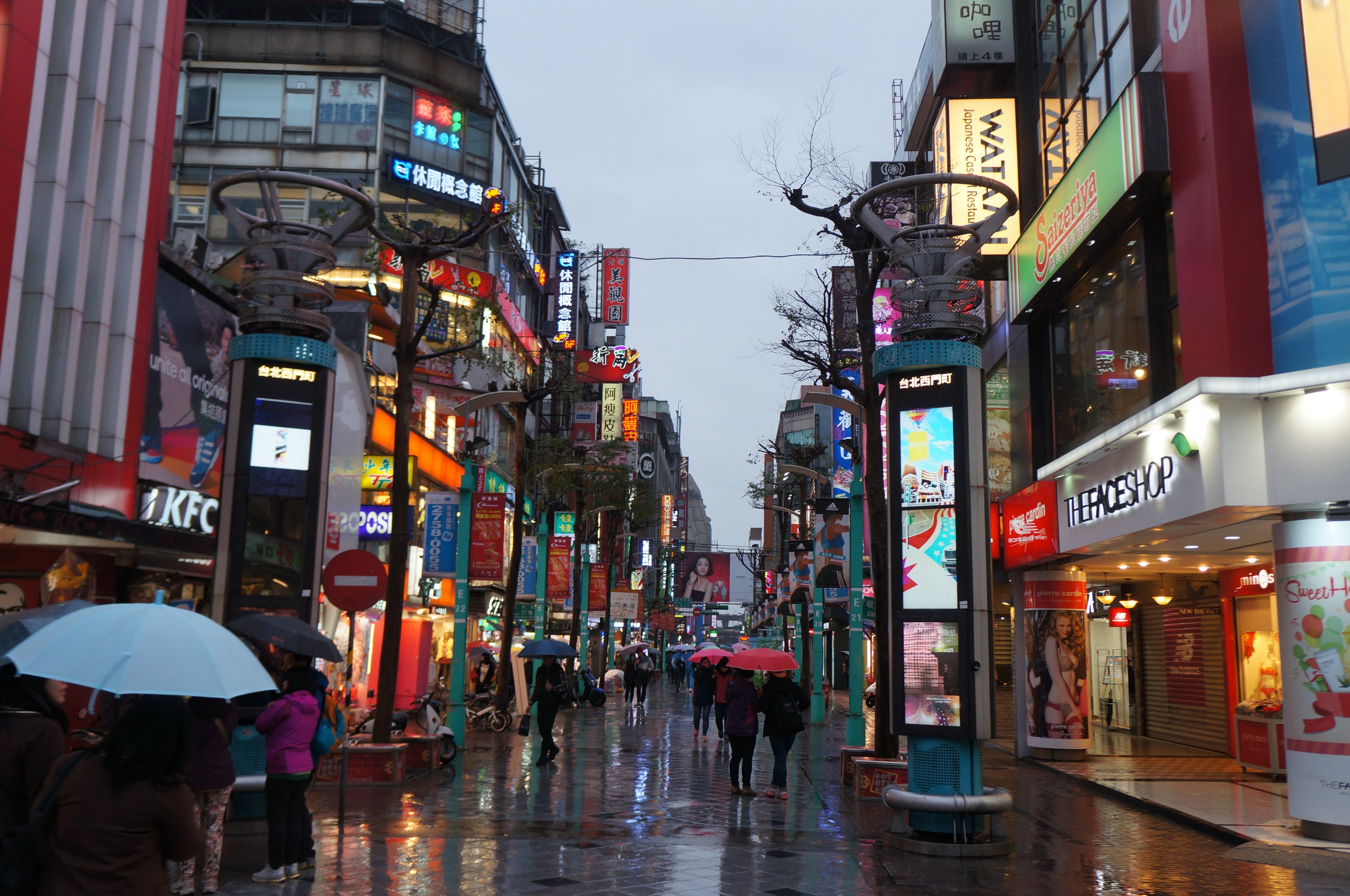 国内最牛的城市,gdp还没有东莞高,却是世界一线城市!