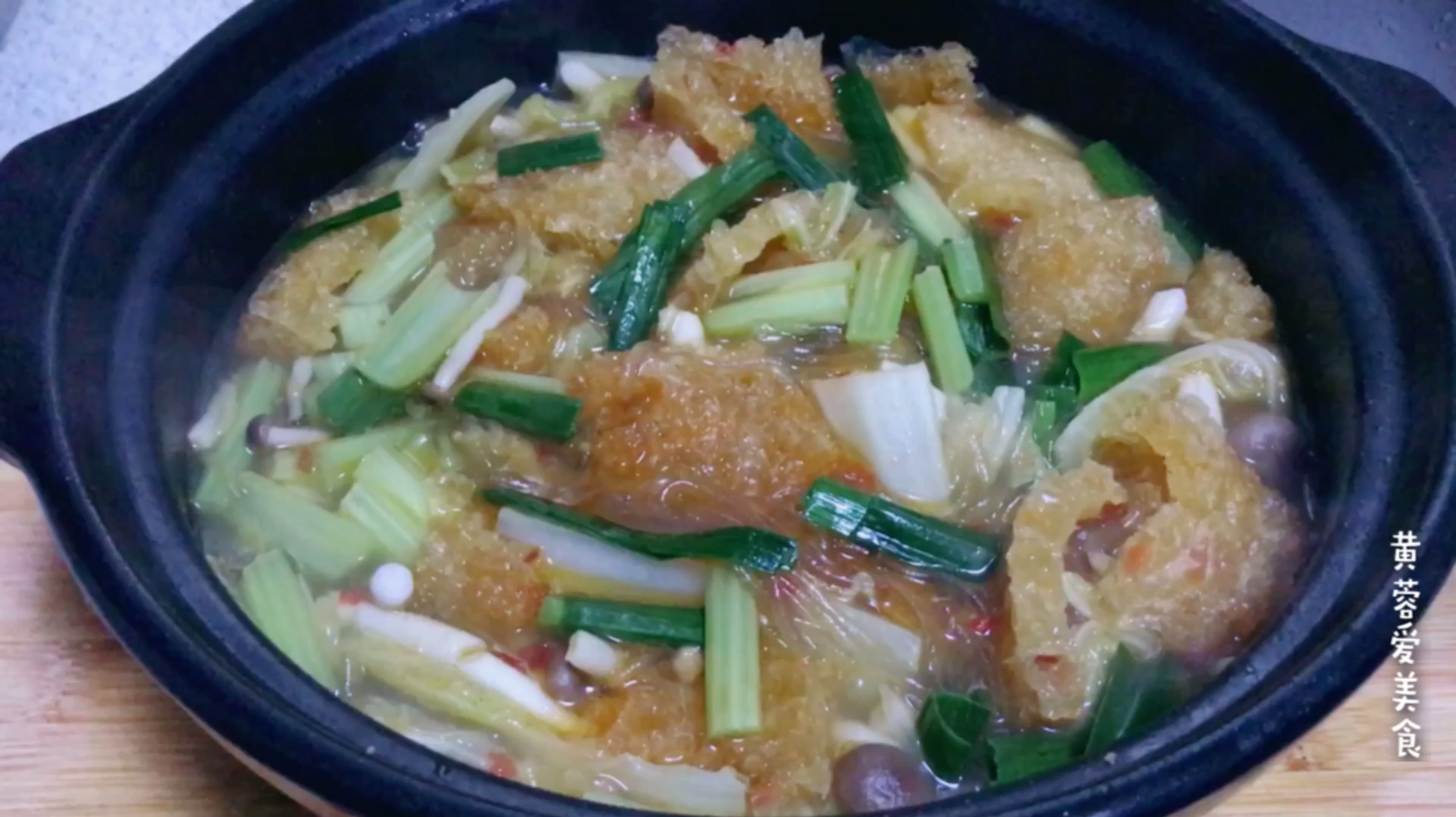 有荤有素有主食,一口砂锅解决一顿饭,简单营养又好吃