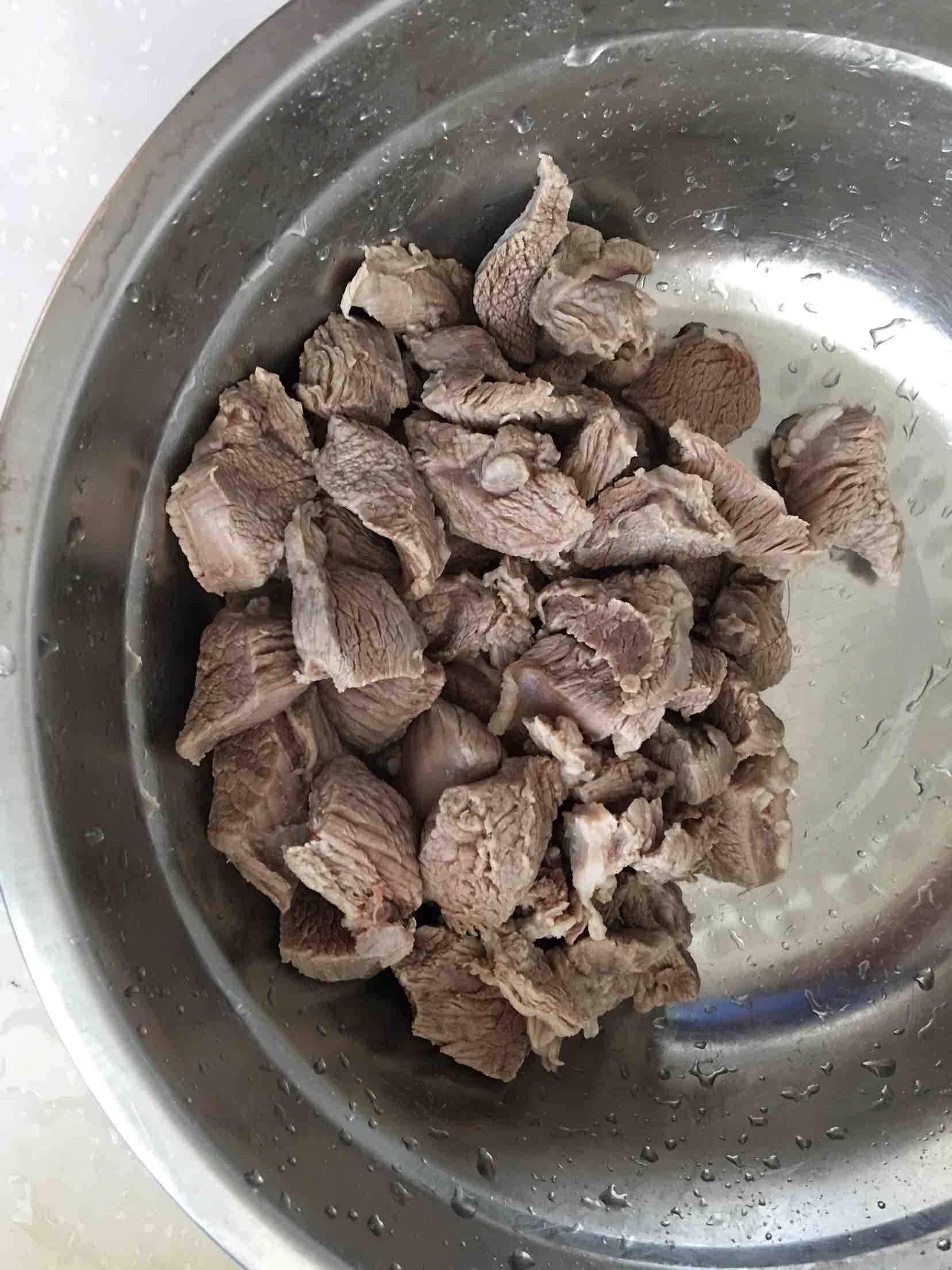 羊肉焯水时,万万不要直接下锅!多了这1步,口感细嫩无膻腥
