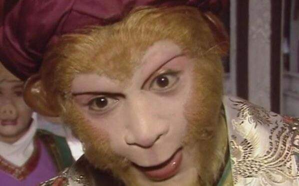 86版西游记幕后故事:为何孙悟空只咬一口蟠桃就扔掉?原来是这样