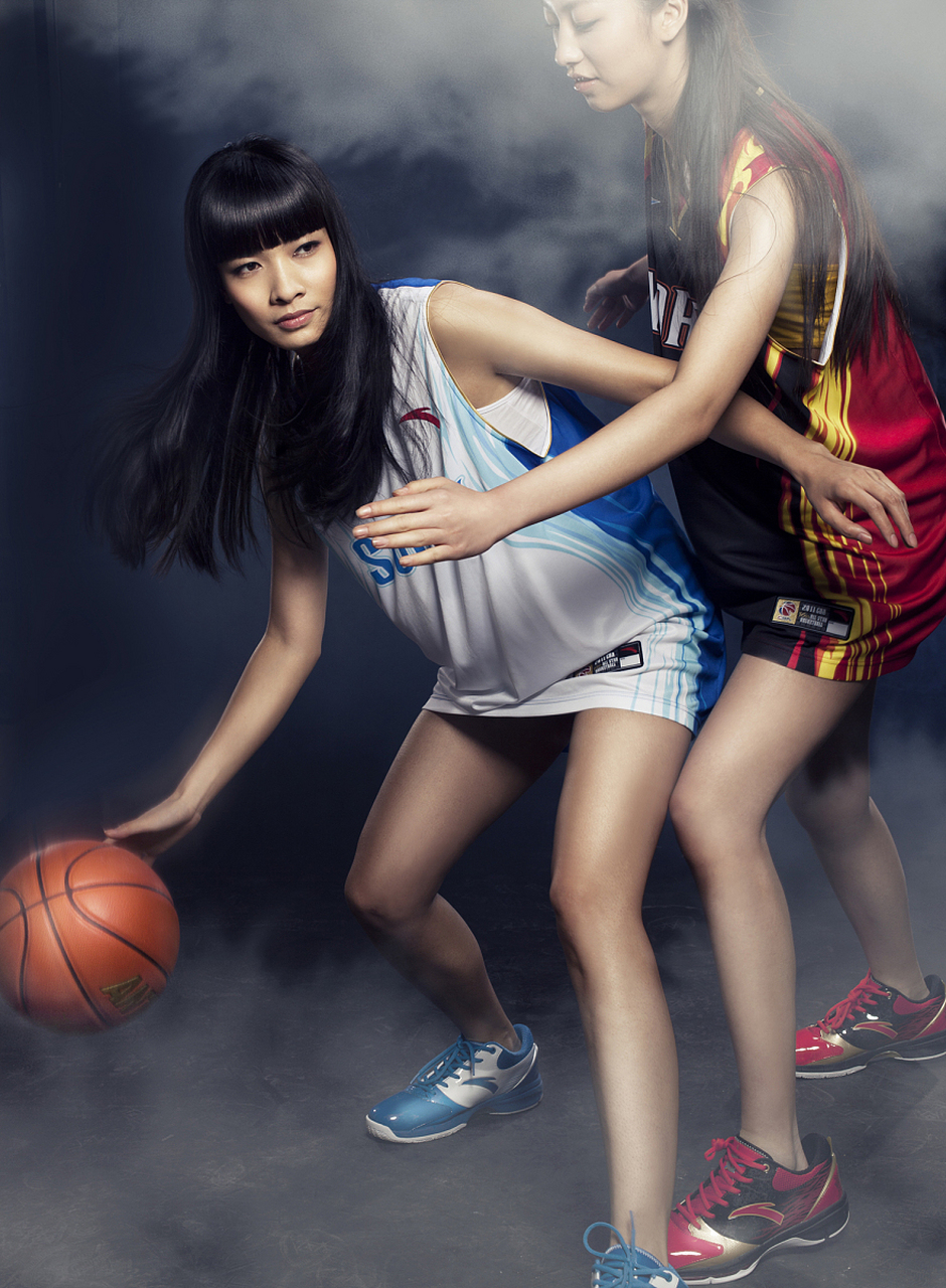 女篮张子宇,年仅16岁,身高却已达到了2米28,比姚明还要高出2厘米!