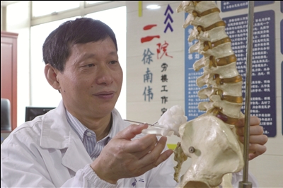 徐南伟:在刀尖上跳舞,勇闯生命禁区的人