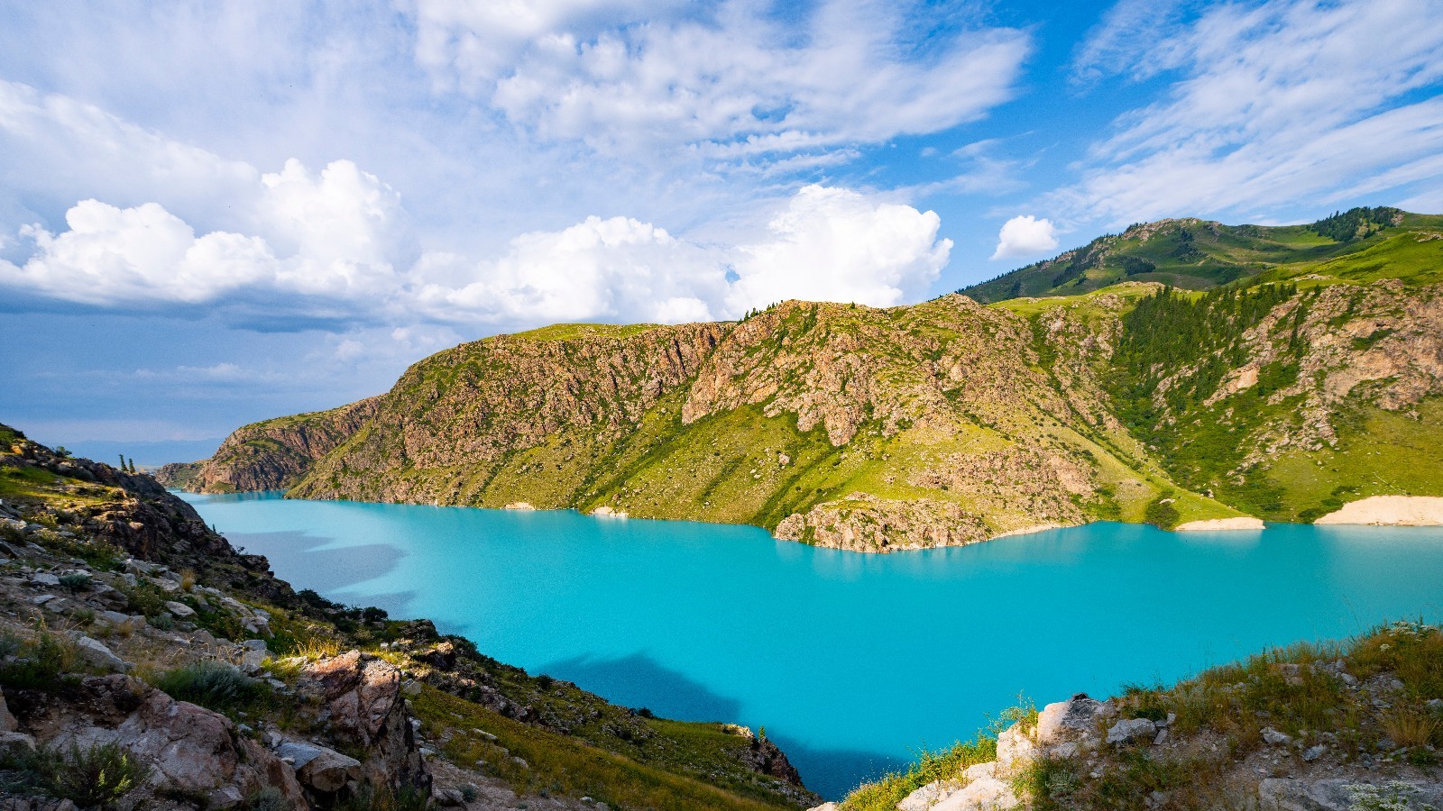 风光摄影:蓝色童话世界里的昭苏玉湖