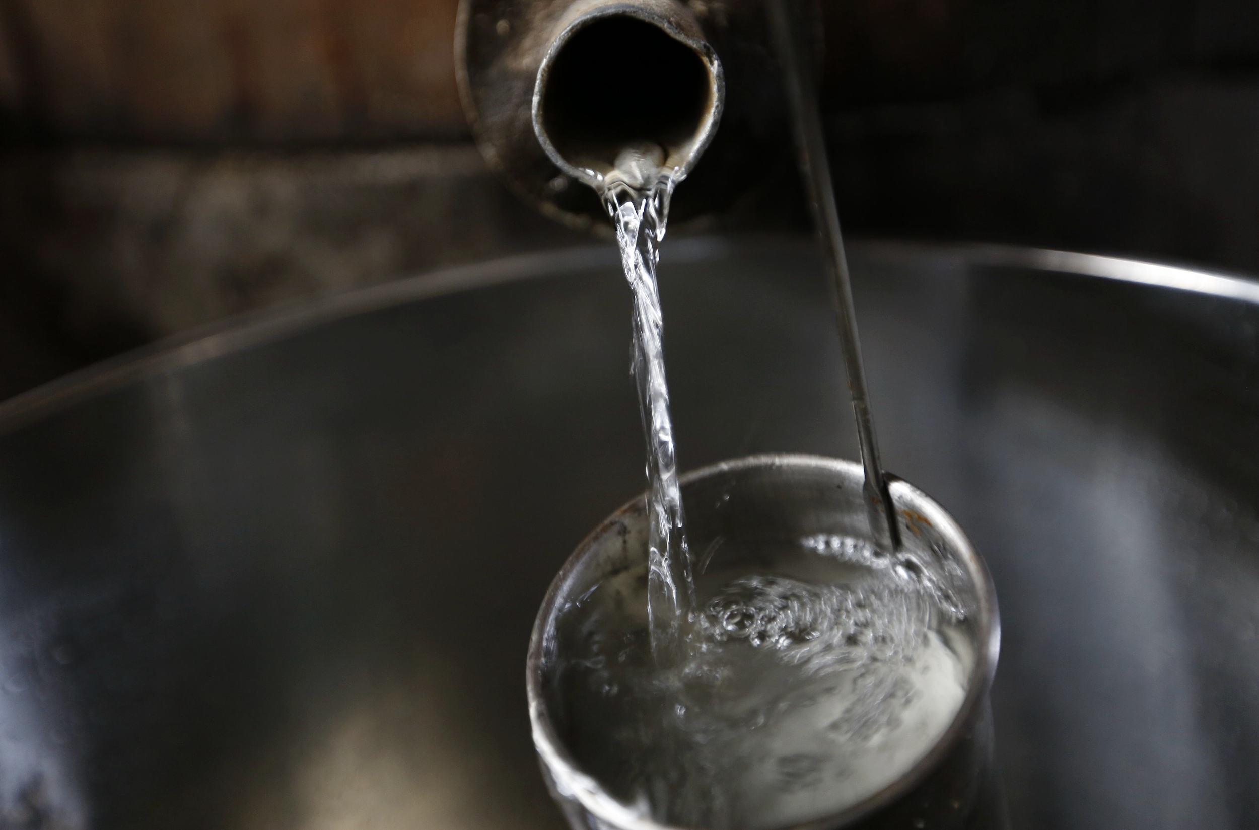 "酱酒热"升温发酵,酱香型白酒利润总额达行业40%