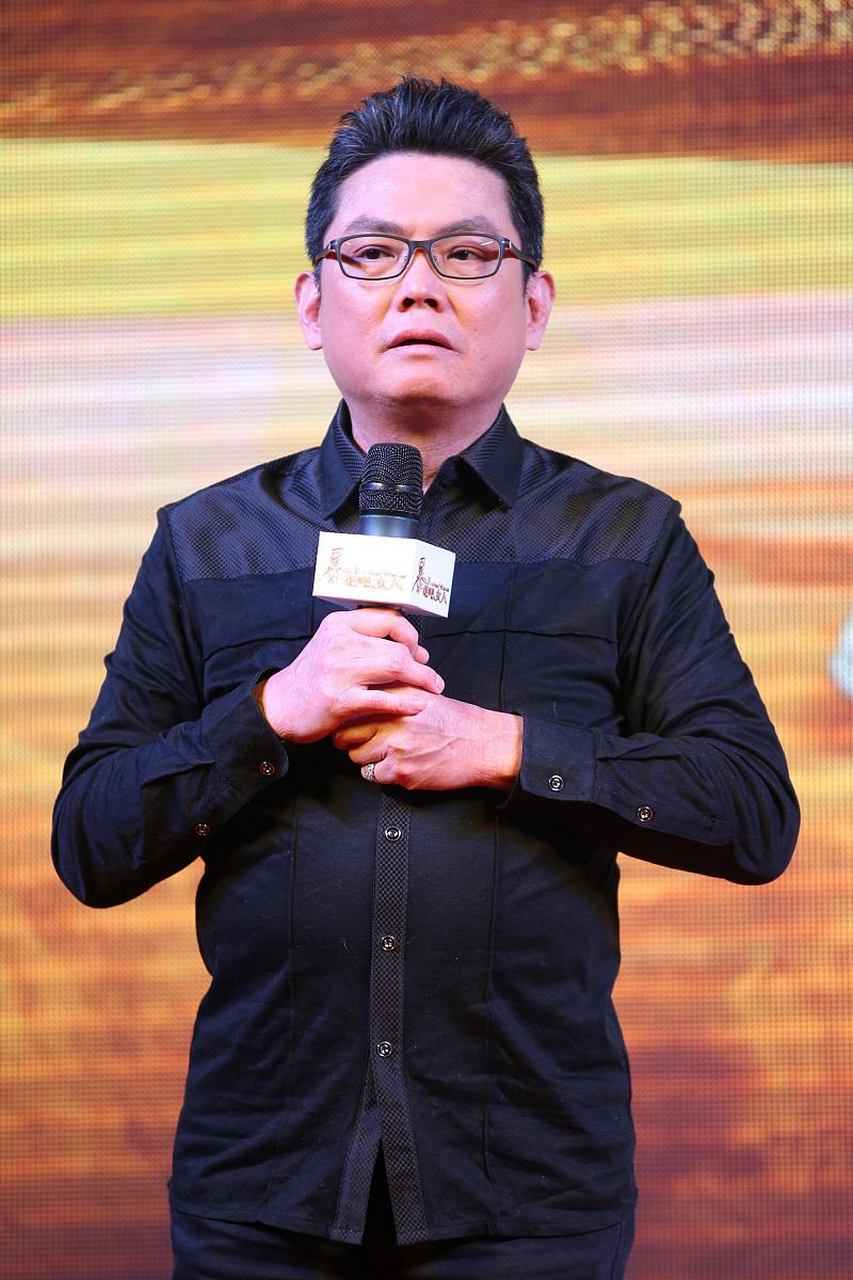 石班瑜成为周星驰的御用配音之后,不少人都来找他做广播代言.