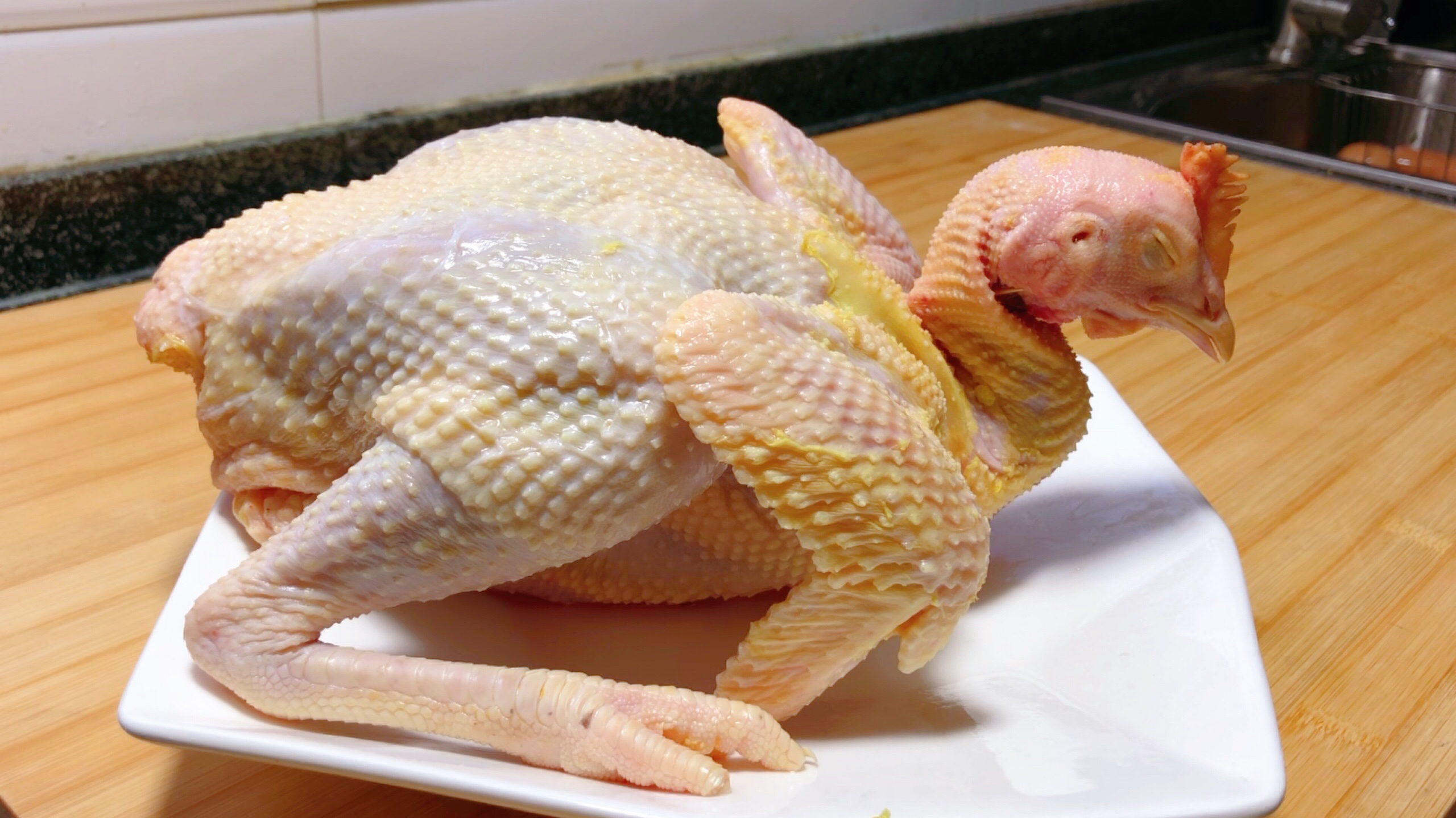 清炖鸡时，别乱放调料，我来教你最正确的做法，汤鲜肉嫩无腥味