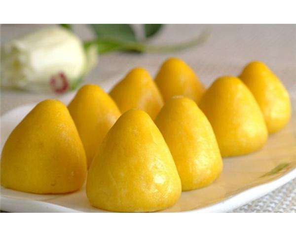 康熙为节约开支,只吃窝头,御膳房却说:要把国库吃空了!