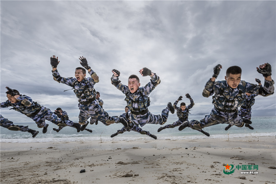 南沙守备部队军事训练 似唯美大片