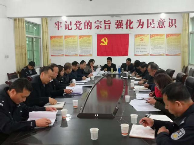 周至法院副院长刘智国赴翠峰镇走访"两代表一委员"