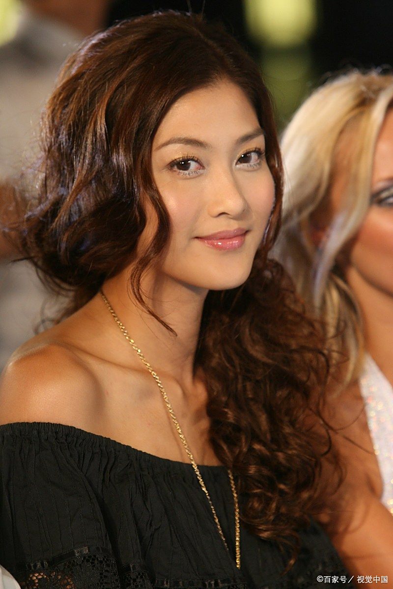 周励淇和陈豪出演过《秀才遇着兵》,李彩桦代表作《回家的诱惑》