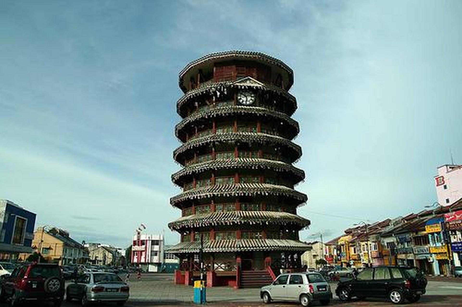 遇见美好#遇见好风景#安顺斜塔:安顺斜塔位于霹雳州安顺市中心的
