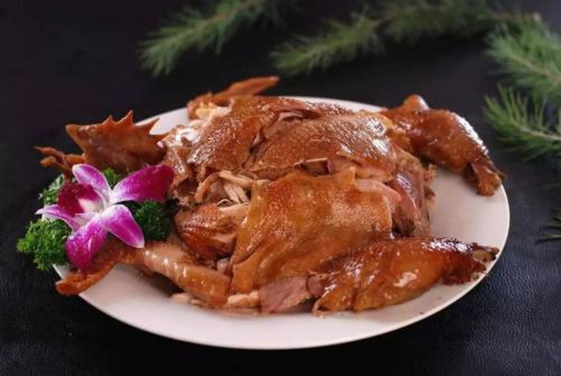 立冬创意美食#金凤扒鸡,是石家庄历史悠久的特色美食,最早始于190年 