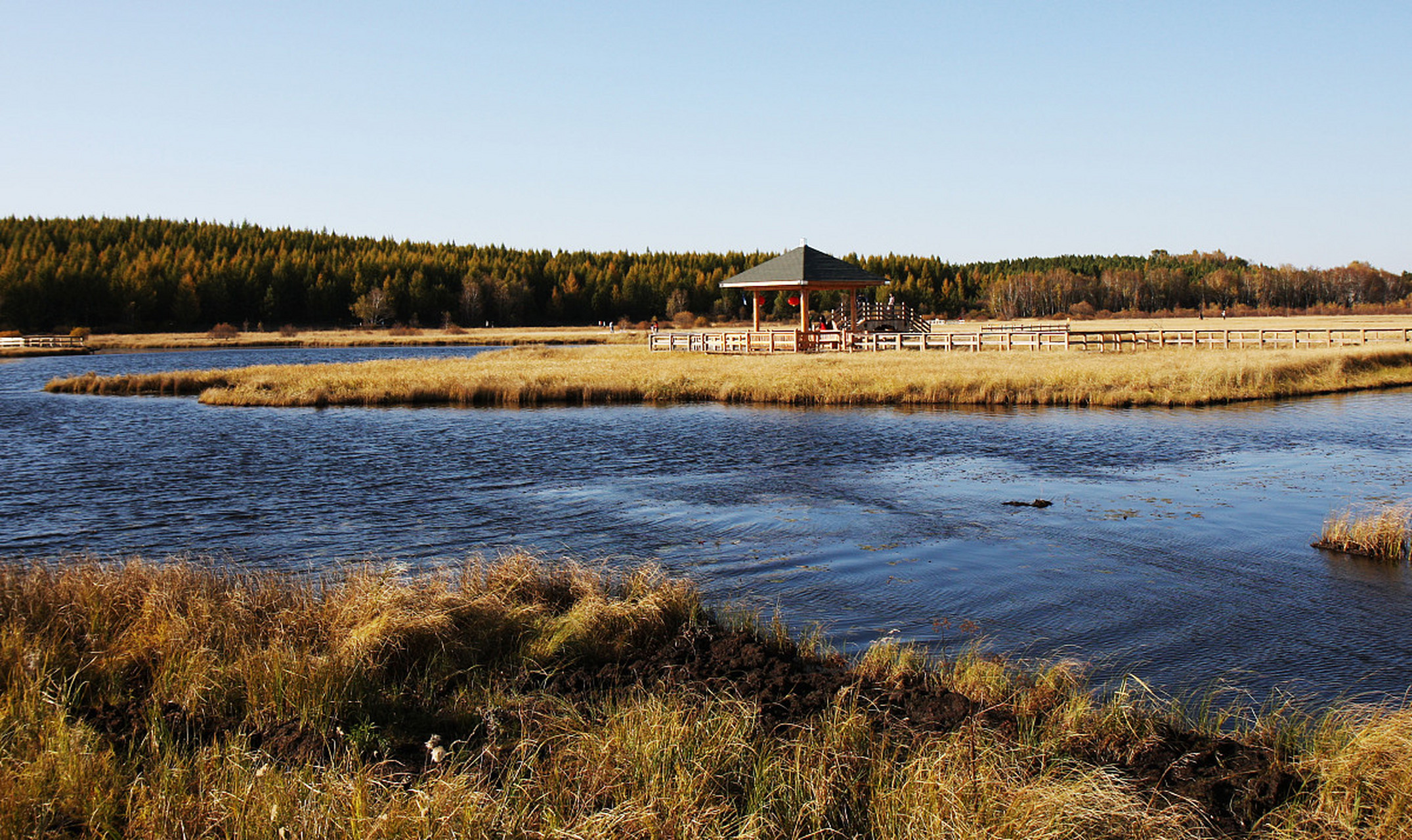 0#内蒙古呼伦贝尔市扎兰屯风景名胜区,地处大兴安岭山区,包括扎兰屯市