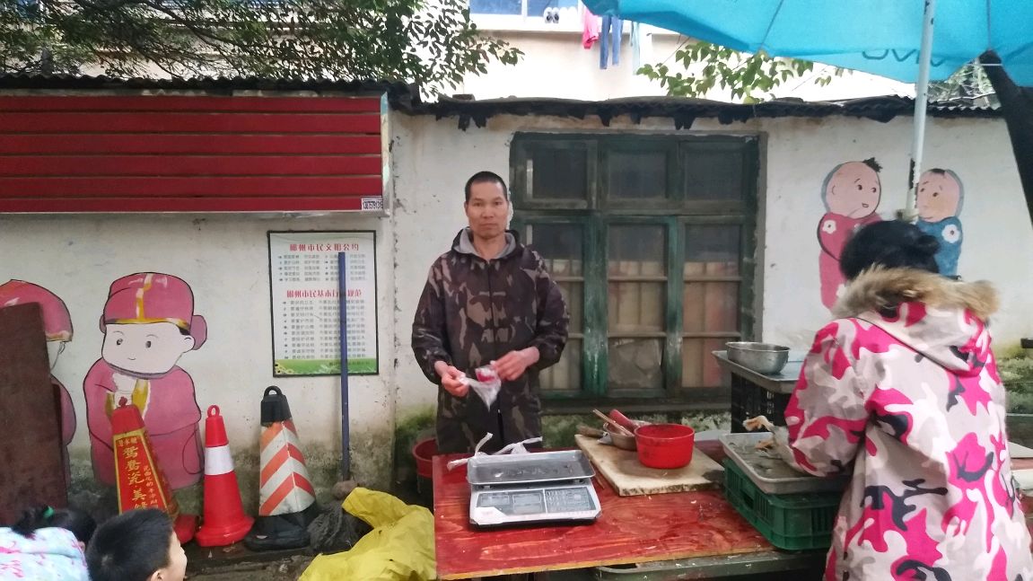 鸭子肉,鸡肉哪个好吃,环保健康卫生我们共同维护