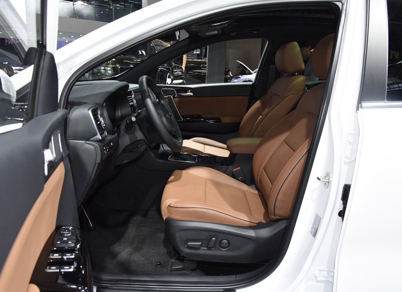 图解东风悦达起亚kx5之美,独特的设计,符合大众的审美