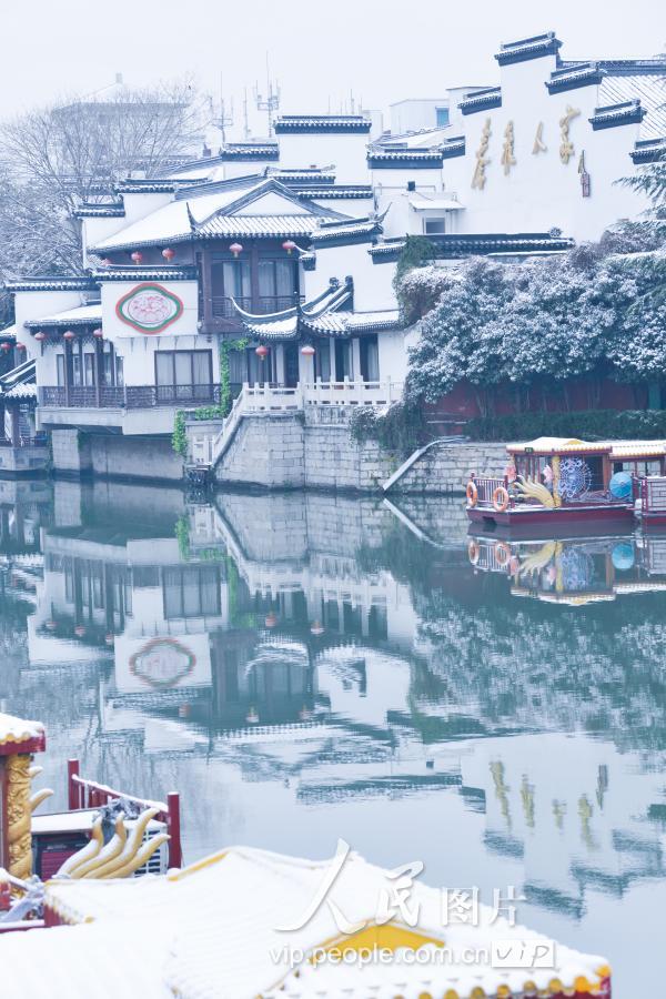 南京夫子庙银装素裹 江南古都雪景迷人