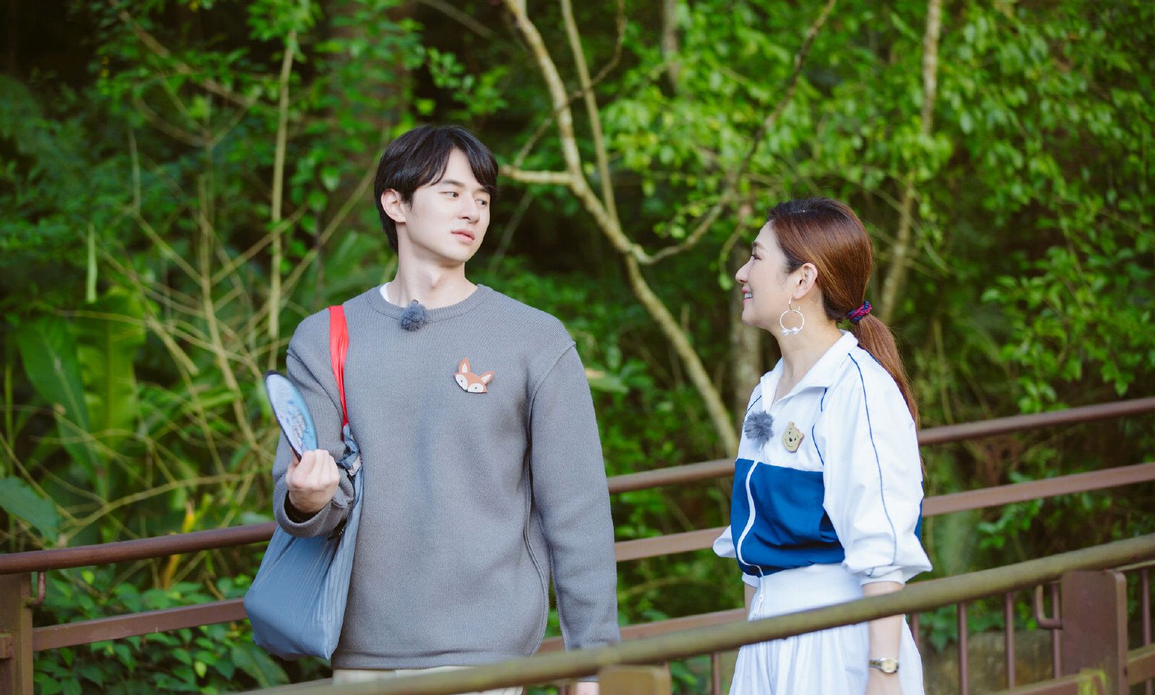 张轩睿任家萱互动超甜,网友:请原地结婚