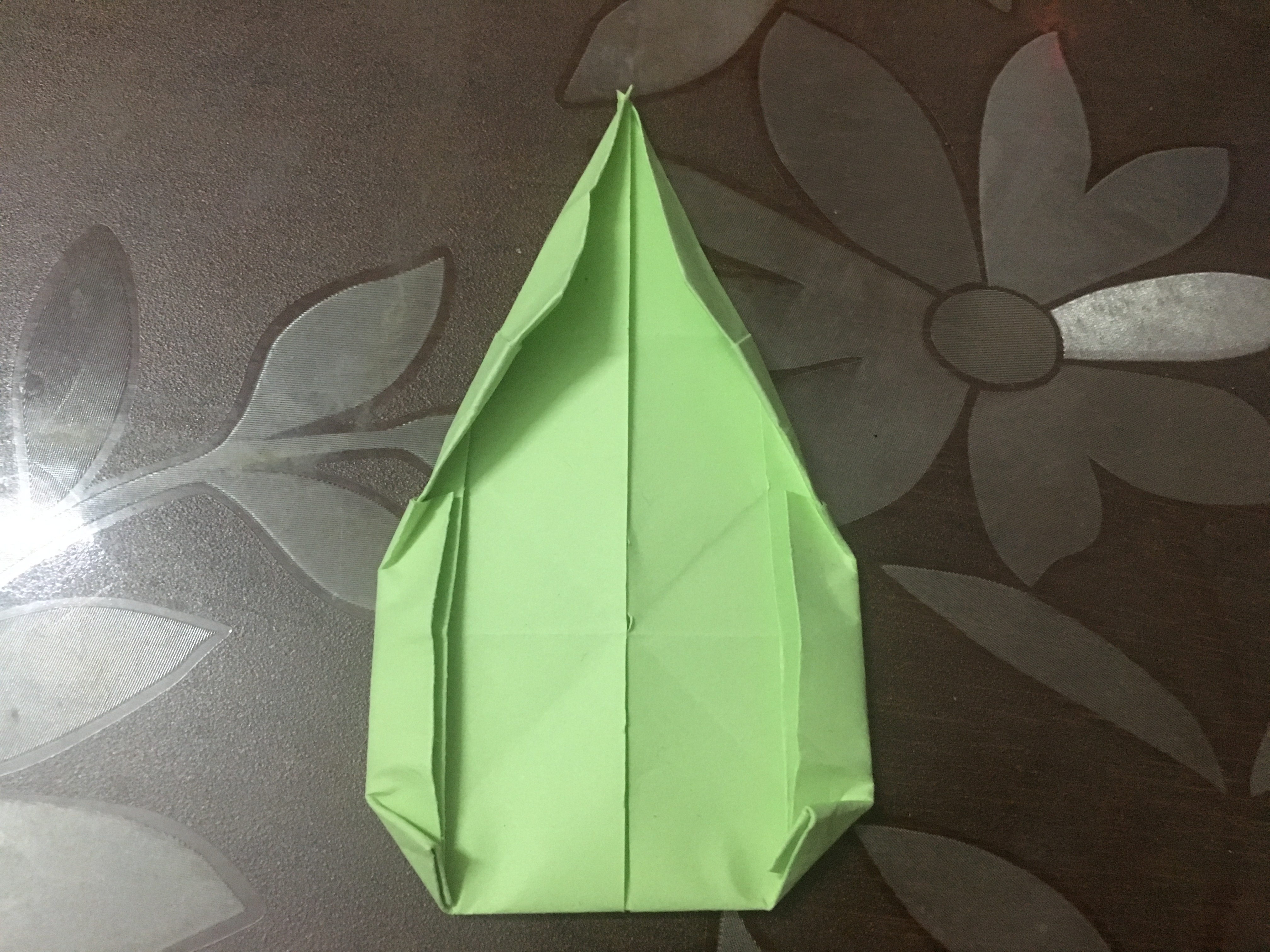 甲虫折纸教程:简单形象的甲虫折纸,简直是手工课孩子的最爱