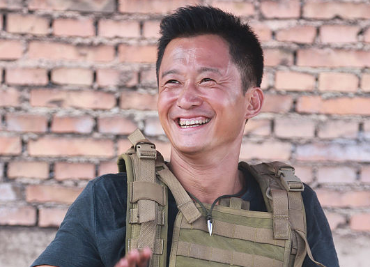 男明星专栏:分享几张眉清目秀的男明星照片,你知道他吗?