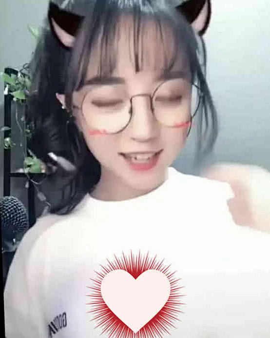 莉哥被刑拘5天后,开小号回归:我回来了!网友:让她嘚瑟一会