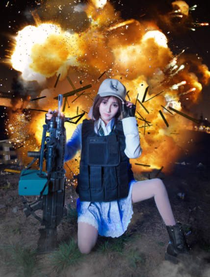 刺激战场:小姐姐cos吃鸡人物,第三不要太好看!玩家:舔我吧!