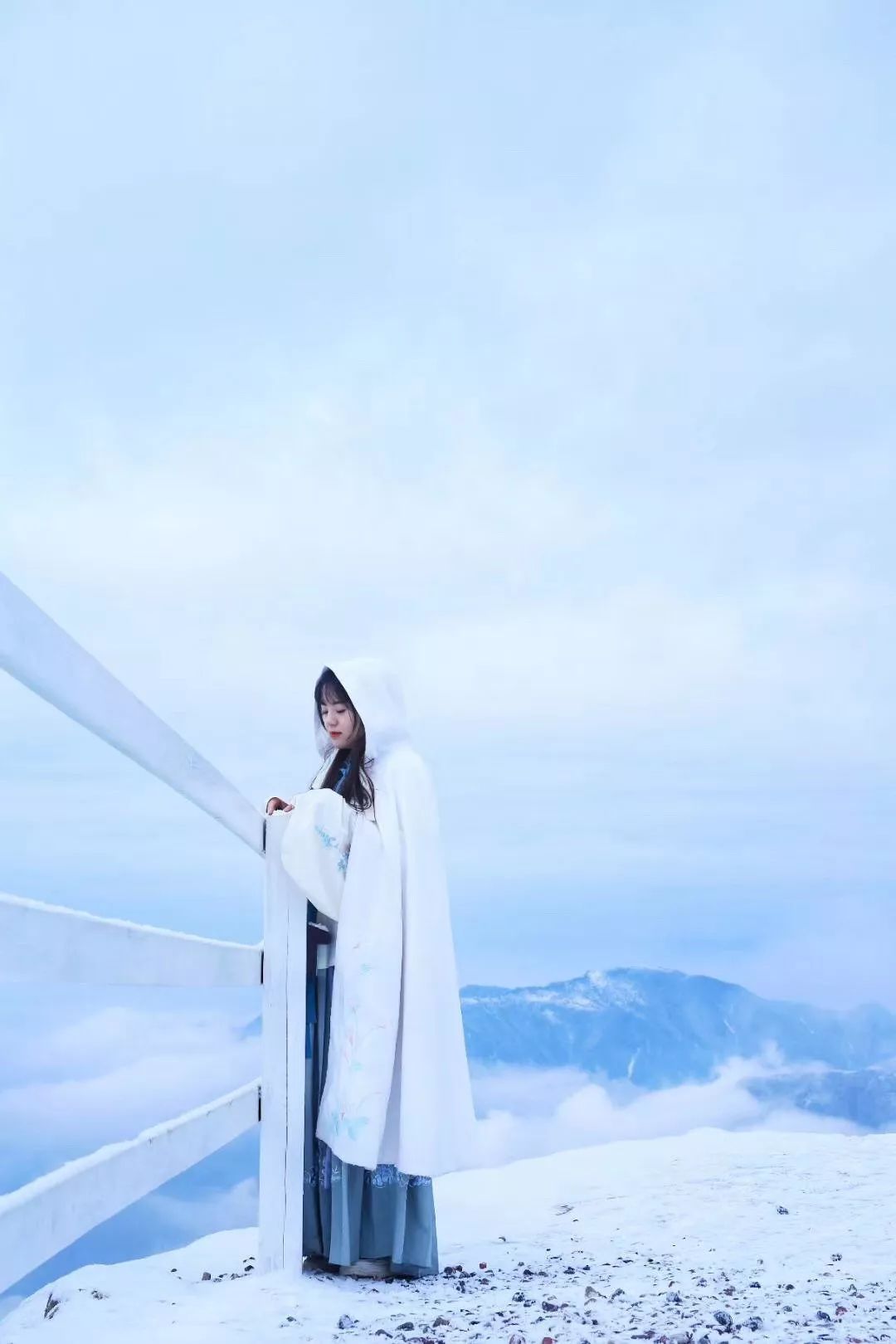 德阳周边这3个宝藏耍雪地开车直达星空云海