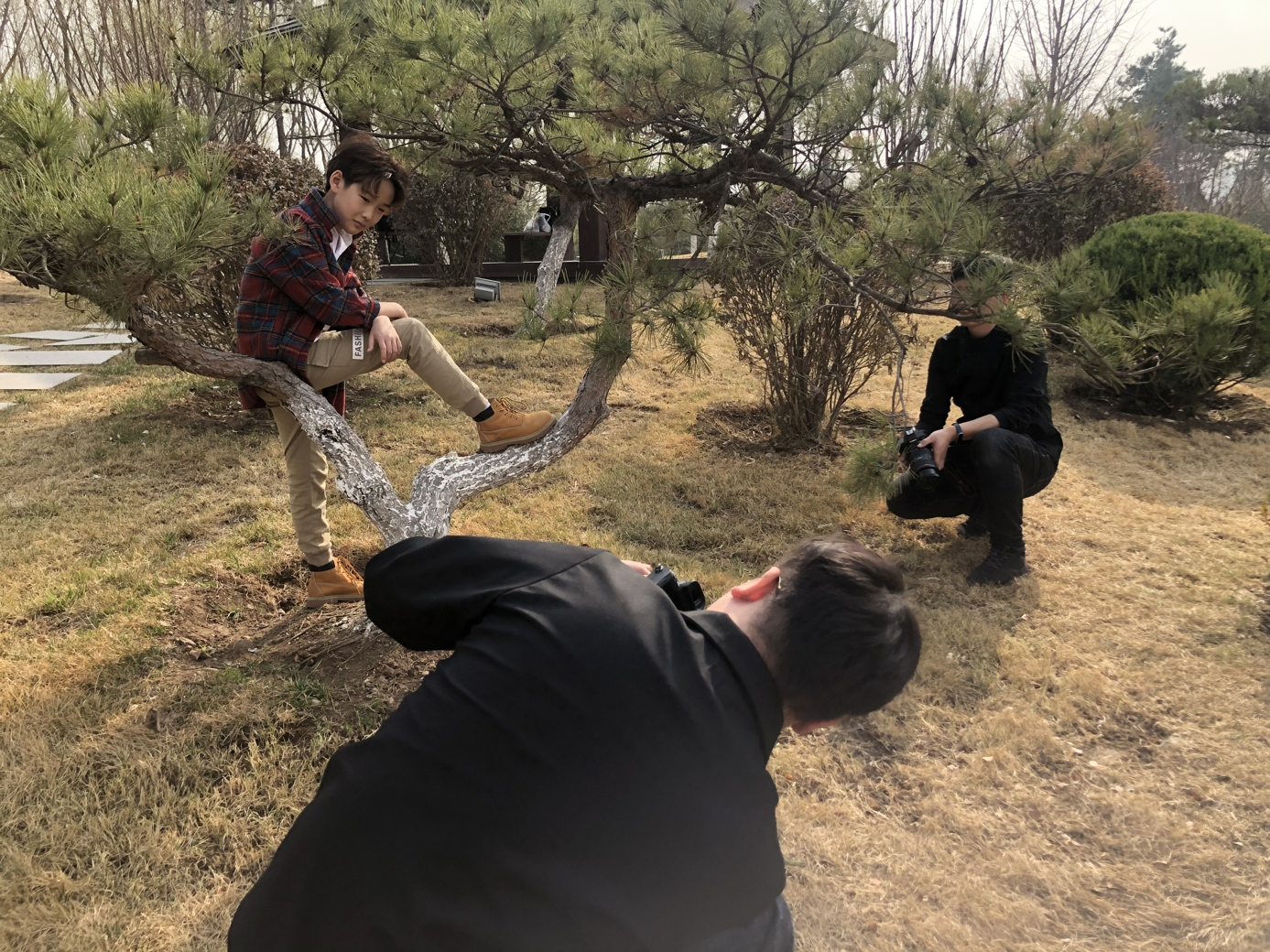 乐维素质偶像张耀隆联手索尼拍摄官网宣传大片