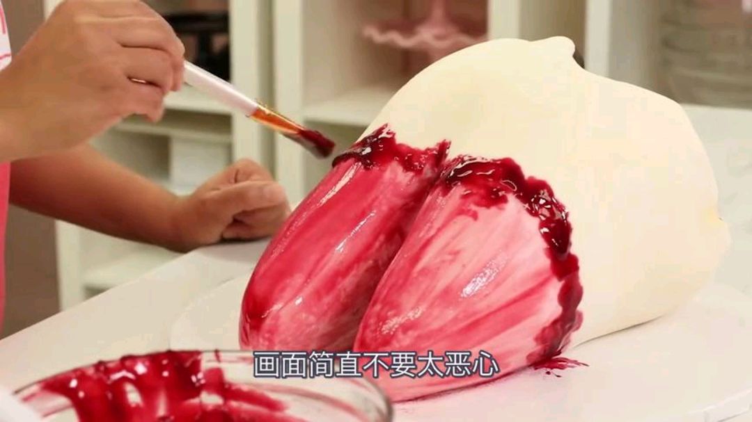 你会吃这样蛋糕吗?甜品师脑洞大开,把蛋糕做成“腐烂的橘子”!