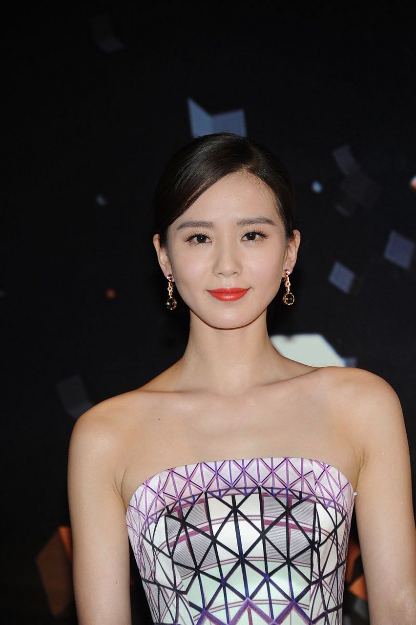 娱乐圈的八卦新闻总是能吸引无数人的眼球,而吴奇隆和刘诗诗这对明星