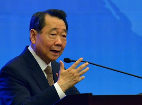 后来,在中国大陆刚刚改革开放的时候,正大集团成了第一个来中国投资的