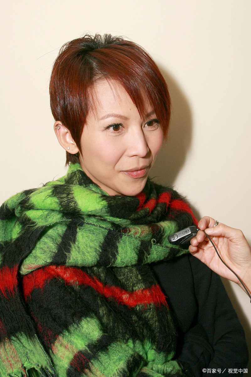 演技排名前十的70后香港女演员,朱茵进入前三