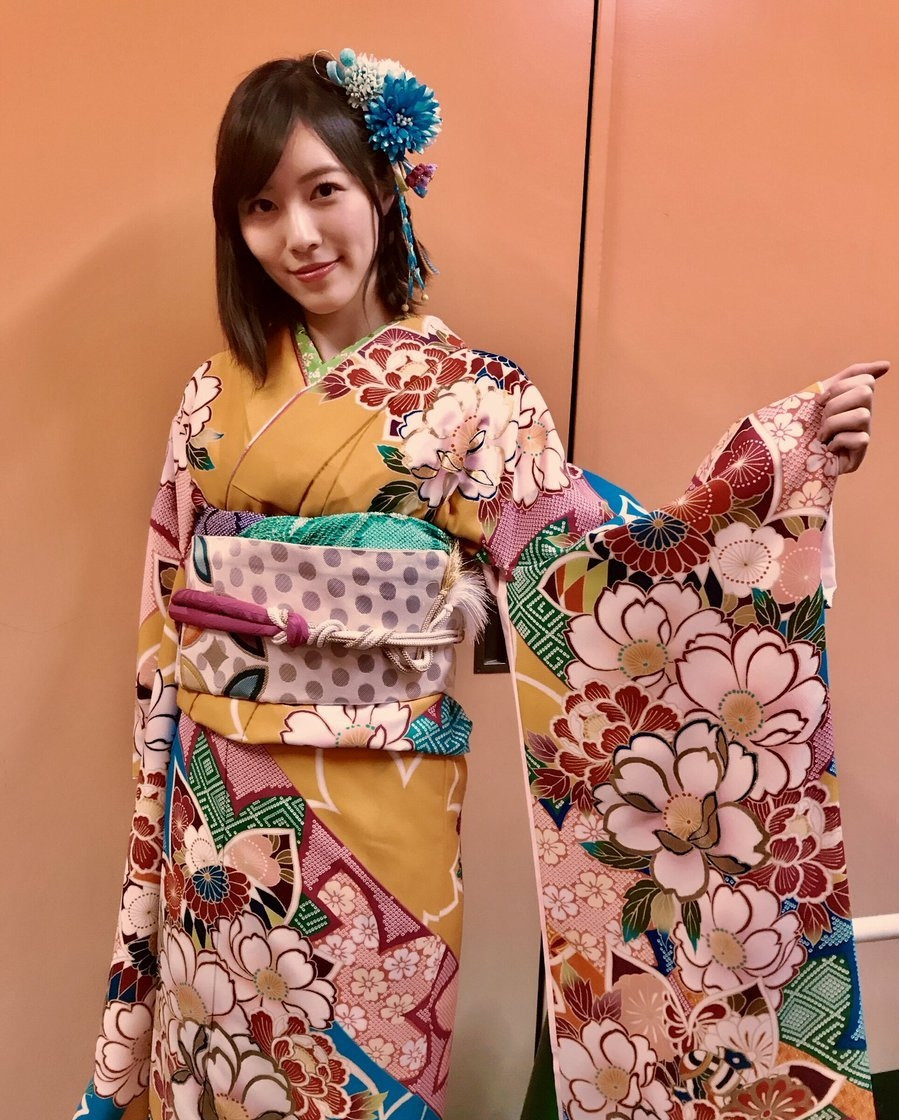 松井珠理奈穿和服迎接新年,显得端庄典雅又大方