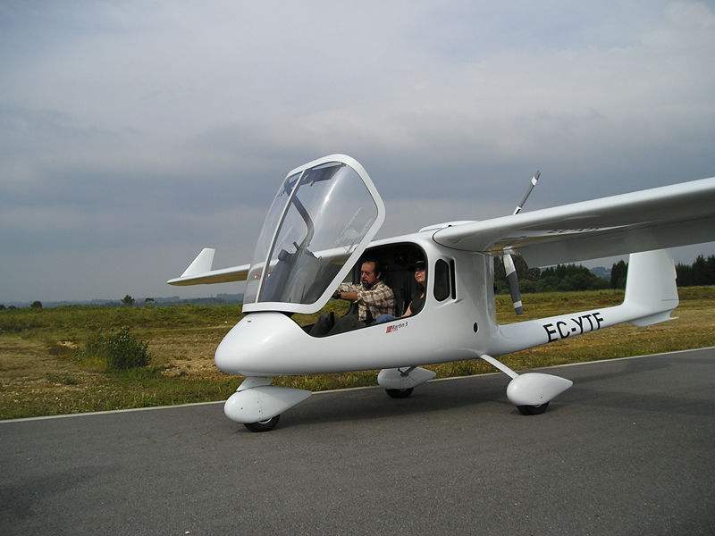 ag600已首飞但太大了,现在介绍四款民用小型水上飞机