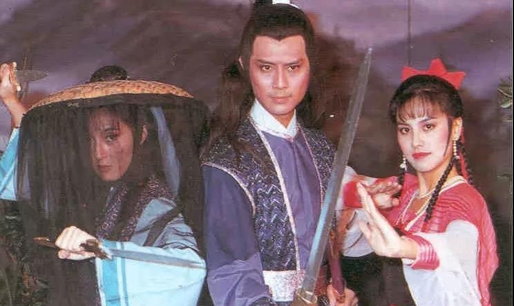 新《倚天屠龙记》定档:经典又翻拍,倚天剑和屠龙刀到底有几把?