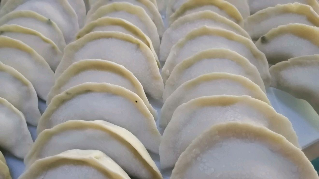 原来韭菜和它做馅包的饺子那么好吃,网友:以后再也不吃肉馅饺了