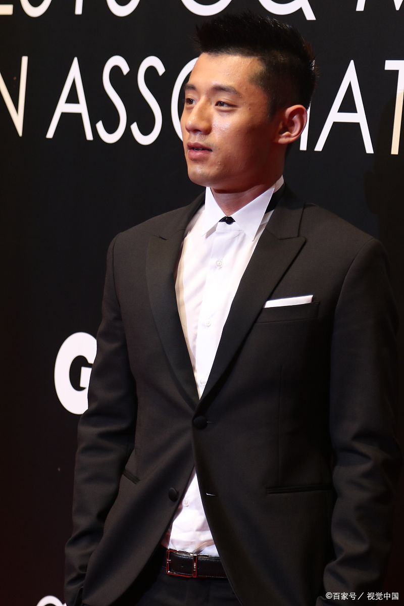 张继科和金晨:过度爱自己胜爱她人,做藏獒勿做羔羊