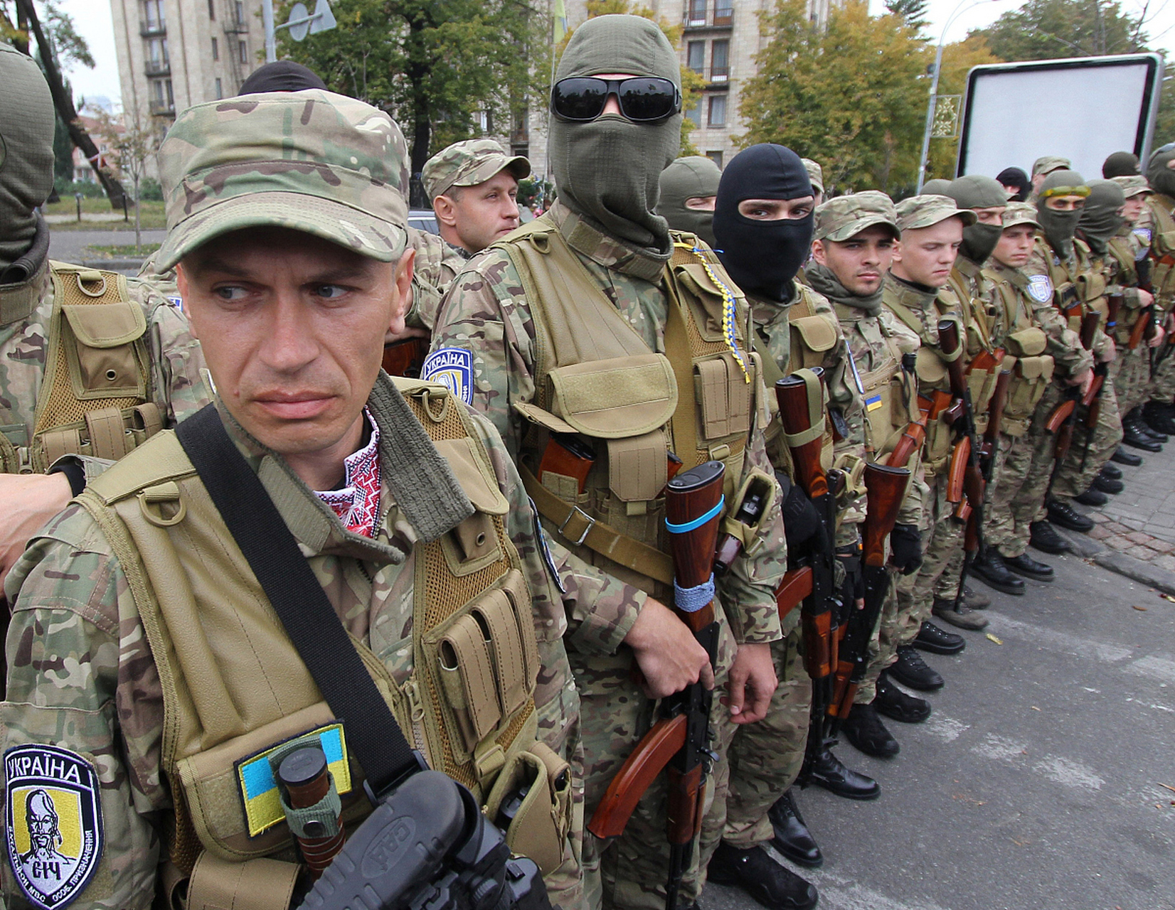 俄罗斯"瓦格纳"雇佣军部队上演了一场教科书般的"绕弯援助":俄军通过