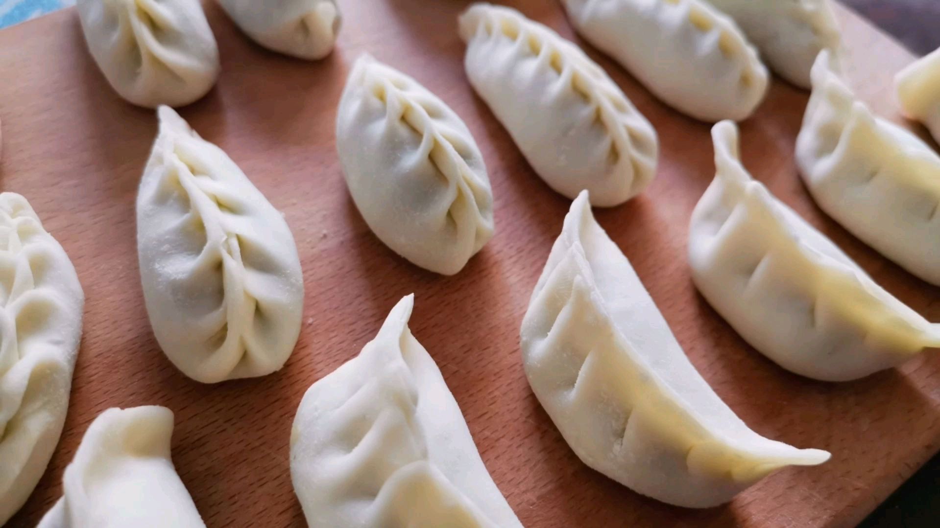 包饺子就是这么简单,一分钟学会三种包法,秒变厨娘