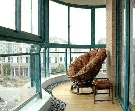 头次见有人在阳台铺鹅卵石,太聪明了,小区业主争着模仿