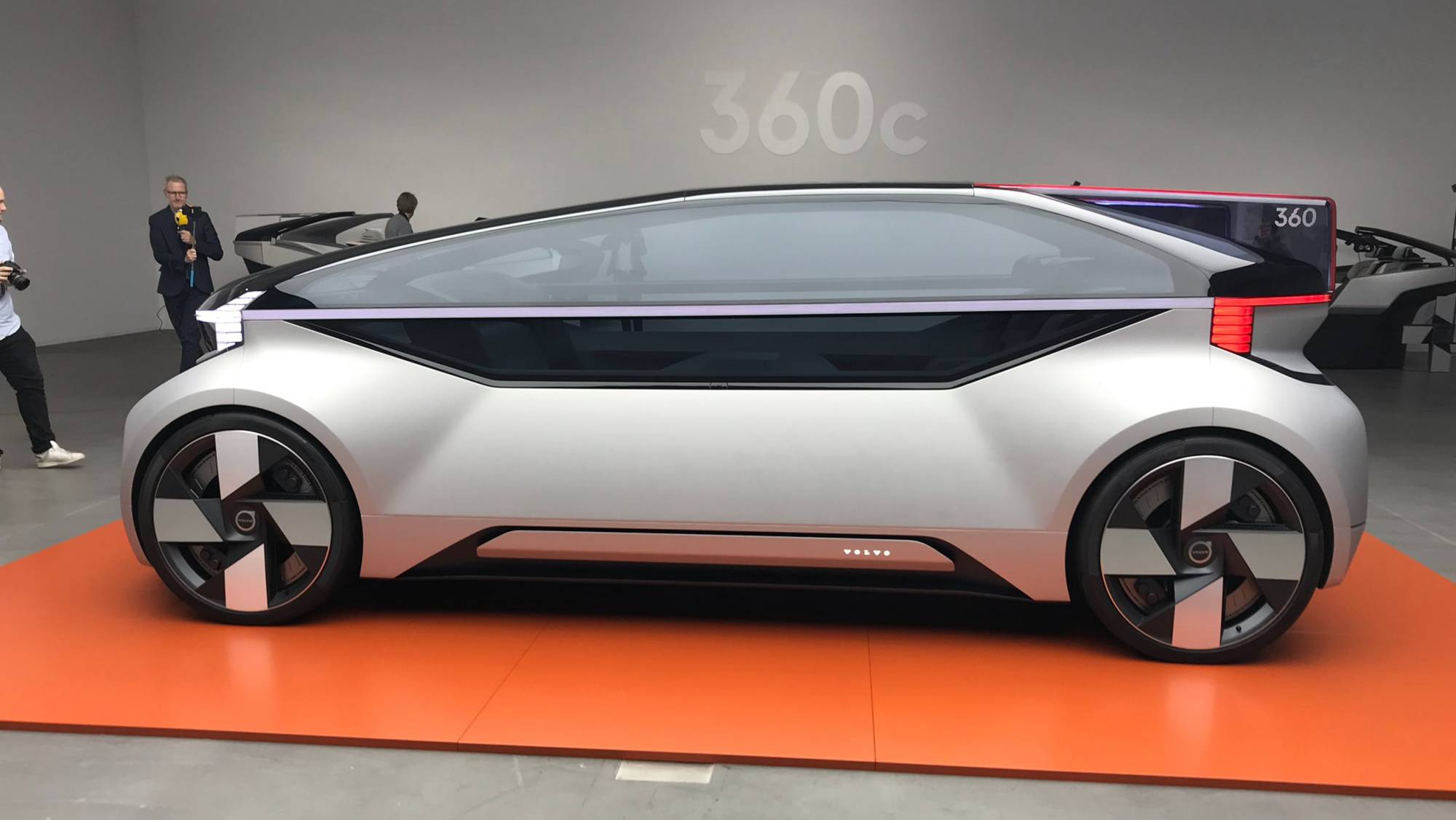 沃尔沃360c!这或许才是未来的出行方式!