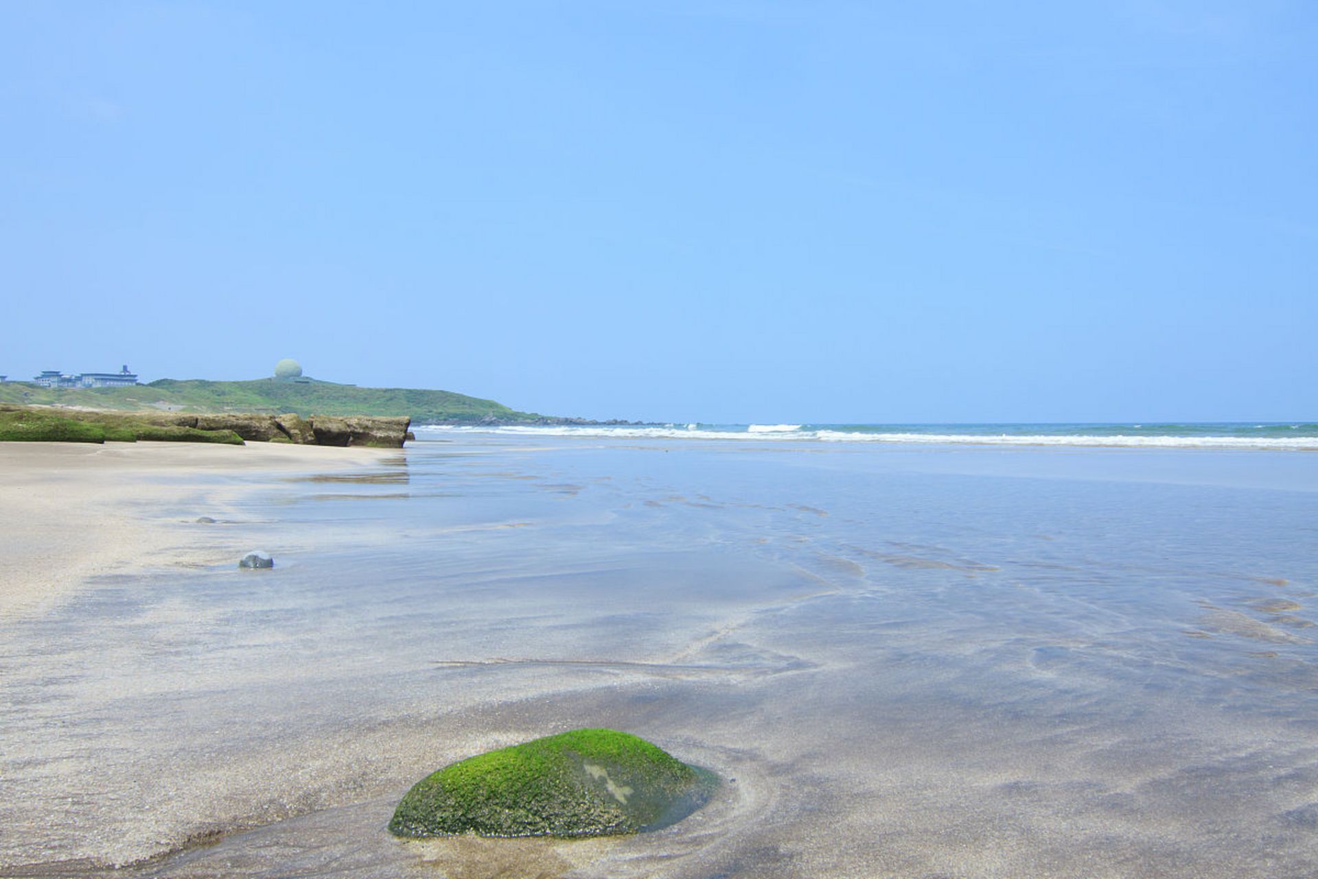 奔赴春天的旅行# 坛南湾沙滩,一个自然风光旖旎的海滨胜地,吸引着无
